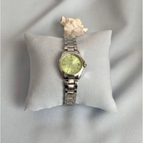 ساعت زنانه casio(کاسیو) اصل ، عقربه ای صحفه گرد رنگ بندی کامل و بند استیل نقره ای ضد آب کد 0002